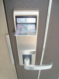 【玄関】 | メゾンプレサス | カードキー