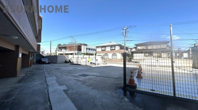 コスモヒルズ永田山王台の駐車場|駐車場の空き状況については、お問い合わせ時に管理会社の方へ、その都度確認いたしますのでお気軽にお聞きください。