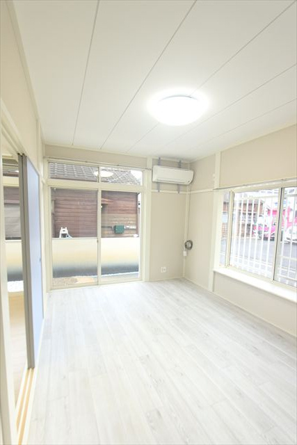 ラベンダーハウスの洋室