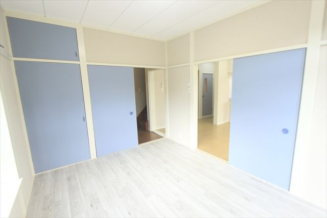 ラベンダーハウスの洋室