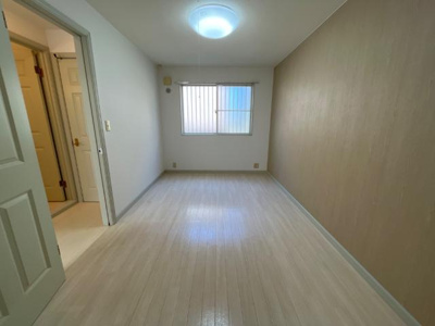 【内装】 | クレシア南黒田 | 洋室