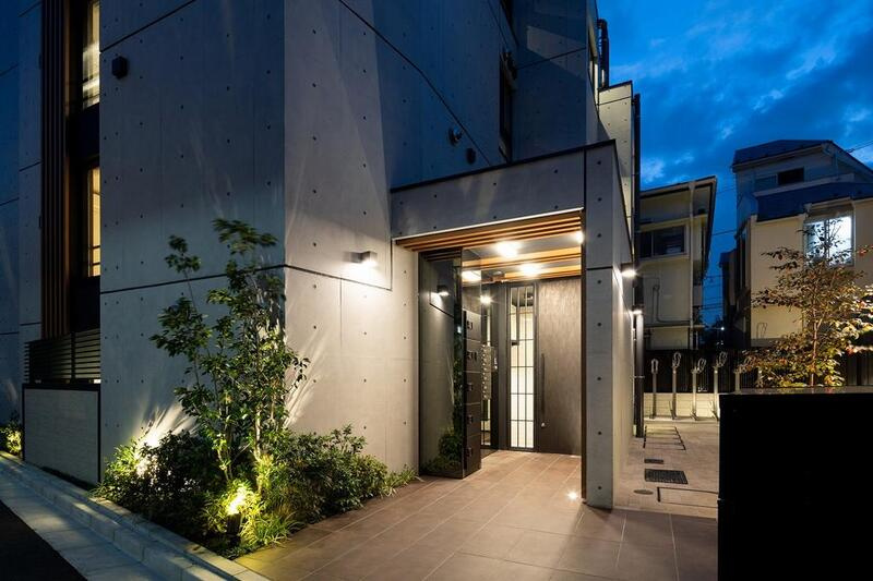 杉並区方南１丁目の賃貸マンションのエントランス
