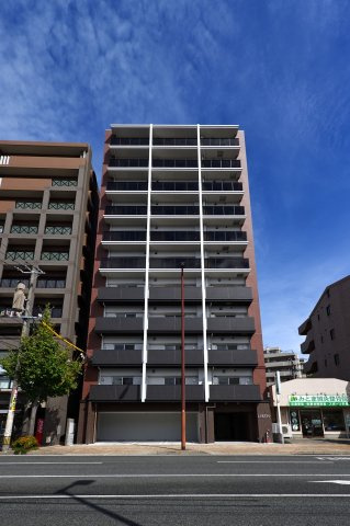 LIBTH姪浜の外観