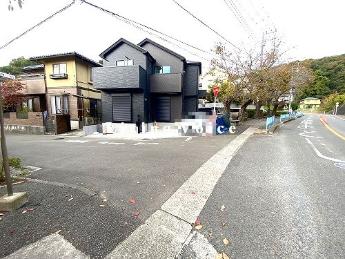 【前面道路含む現地写真】 | 【仲介手数料０円】二宮町山西2期　新築一戸建て | 二宮町山西2期　新築一戸建て