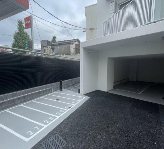 ＡＲＫＭＡＲＫ五反野ＹＩＥＬＤの駐車場