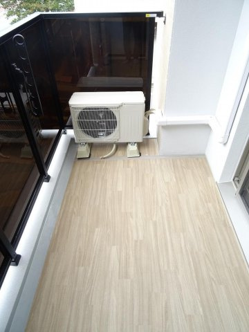 LIBTH西公園のバルコニー