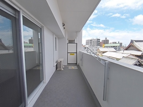 サムティ迎町のバルコニー