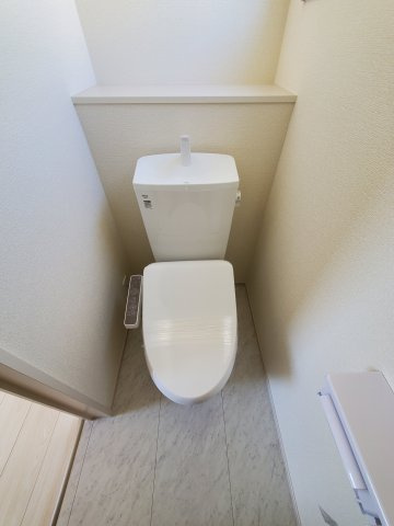 三郷市　彦江1丁目　新築戸建　全2棟のトイレ|施工例です