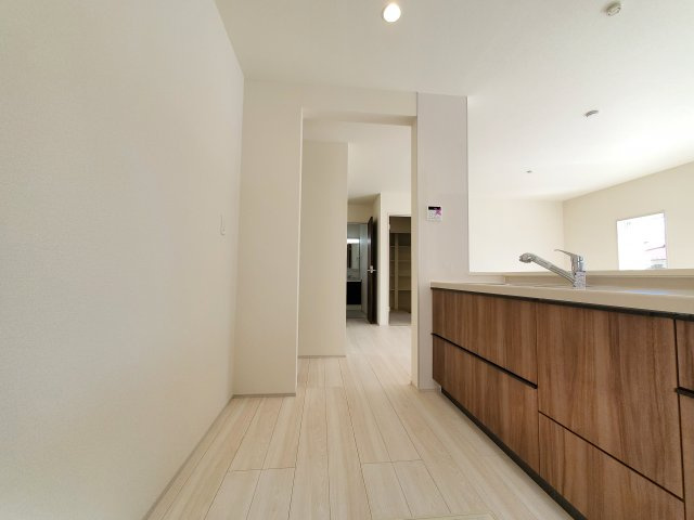 三郷市　彦江1丁目　新築戸建　全2棟のキッチン|施工例です