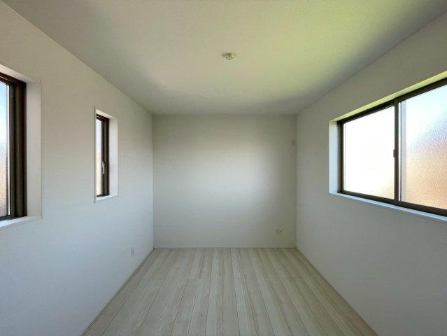 【洋室】 | 高崎市下小鳥町2期　2号棟