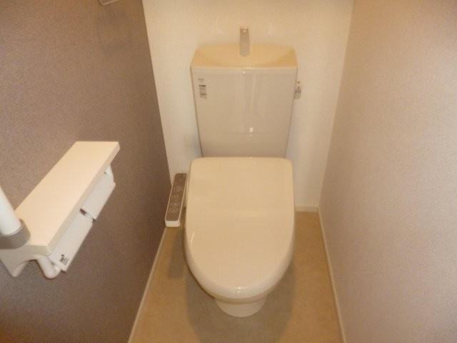 ロカ　ブリリアントAのトイレ|ウォシュレット