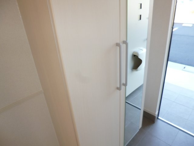 ロカ　ブリリアントAの内装|シューズボックス