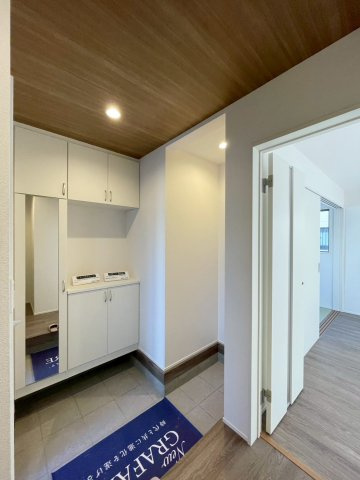 【玄関】 | 高崎市下小鳥町2期　3号棟