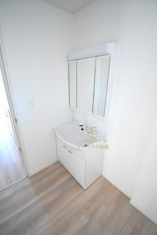 Cradlegarden　 北茨城市磯原町木皿　第3　2の独立洗面台|洗面台は洗練されたシンプルなデザインでお手入れも楽です。