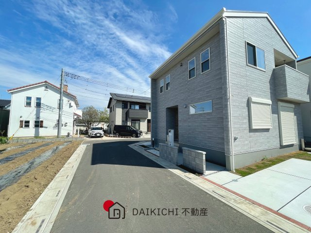 【前面道路含む現地写真】 | 鴻巣市松原9期　ピュアガーデン　新築戸建　全11棟　6号棟