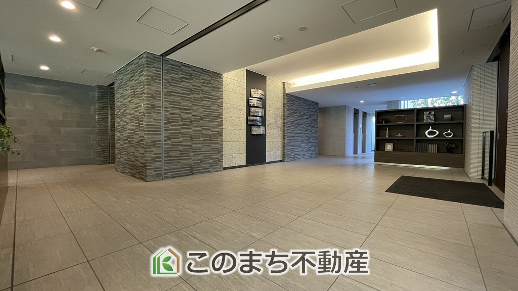 プラウド宇都宮のエントランス