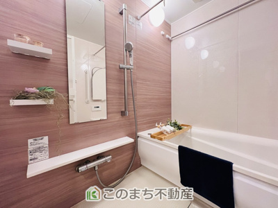 【浴室】 | プラウド宇都宮 | ゆったりと入れるフルオートバスはお子様との団らんバスタイムが楽しめます♪
足を伸ばしてゆったりくつろげる１坪バスルームです☆