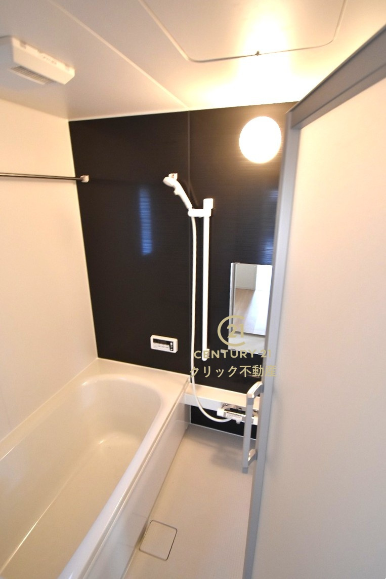 Cradlegarden　 北茨城市磯原町木皿　第3　3の浴室|ゆったりした1坪タイプシステムバスです。追い焚き機能付きで生活時間の違うご家族にもとても便利です！