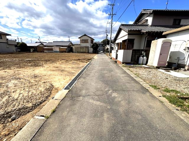 【前面道路含む現地写真】の画像
