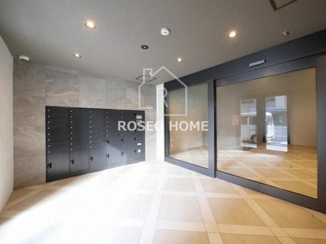 グランステディ城東中央のエントランス