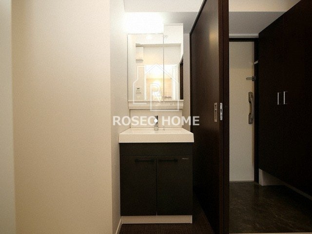 グランステディ城東中央の洗面所