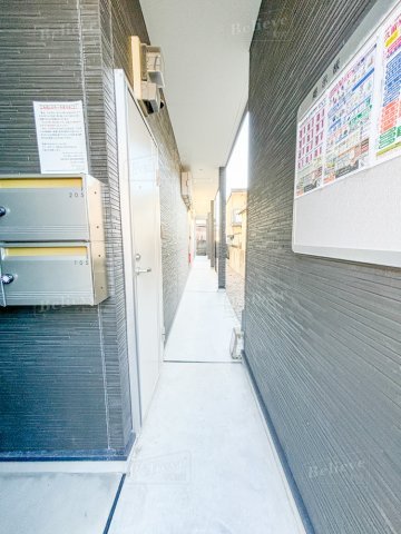 NEO　CRESTのエントランス|清潔なエントランス♪