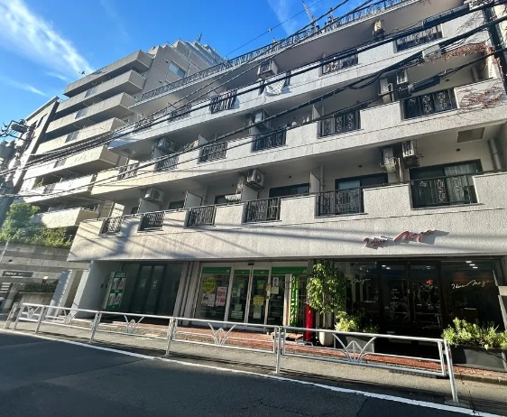 【外観】 | ご自宅から現地まで、当社スタッフがお車にて、「お迎え・お送り」をしております。ぜひお気軽にお問い合わせくださいませ♪