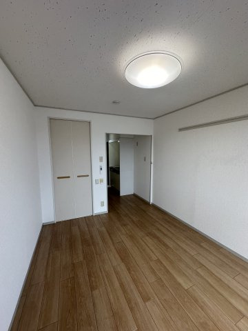 プレジール朝日の居間・リビング