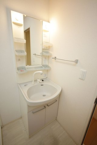 ブランメゾンの独立洗面台