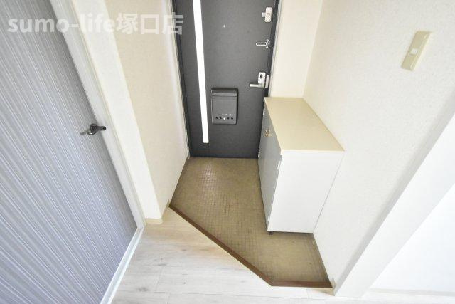青葉ハイツの玄関