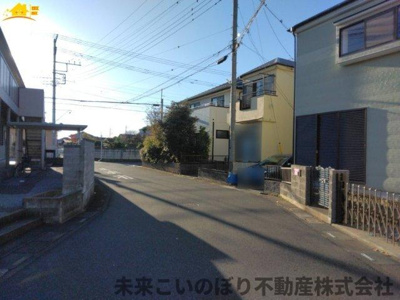 【前面道路含む現地写真】 | 久喜市西大輪5丁目中古戸建て | 前面道路含む現地写真です