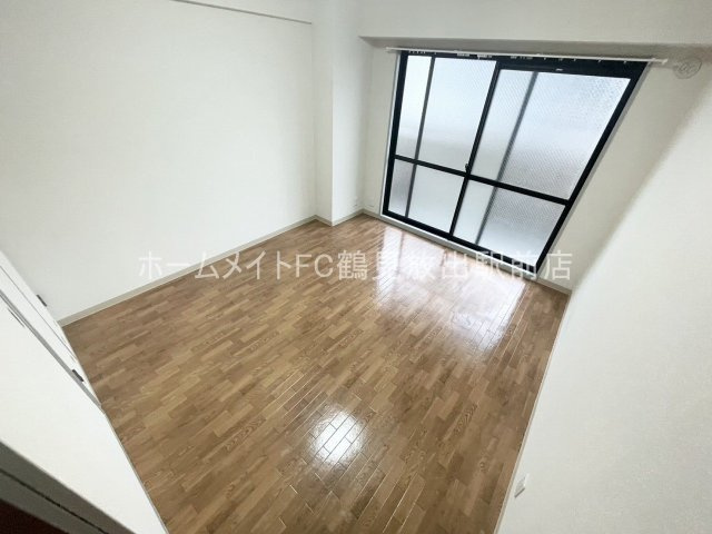 オリエントマンションの洋室