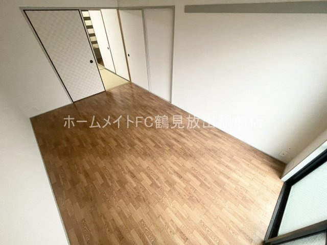 オリエントマンションの洋室