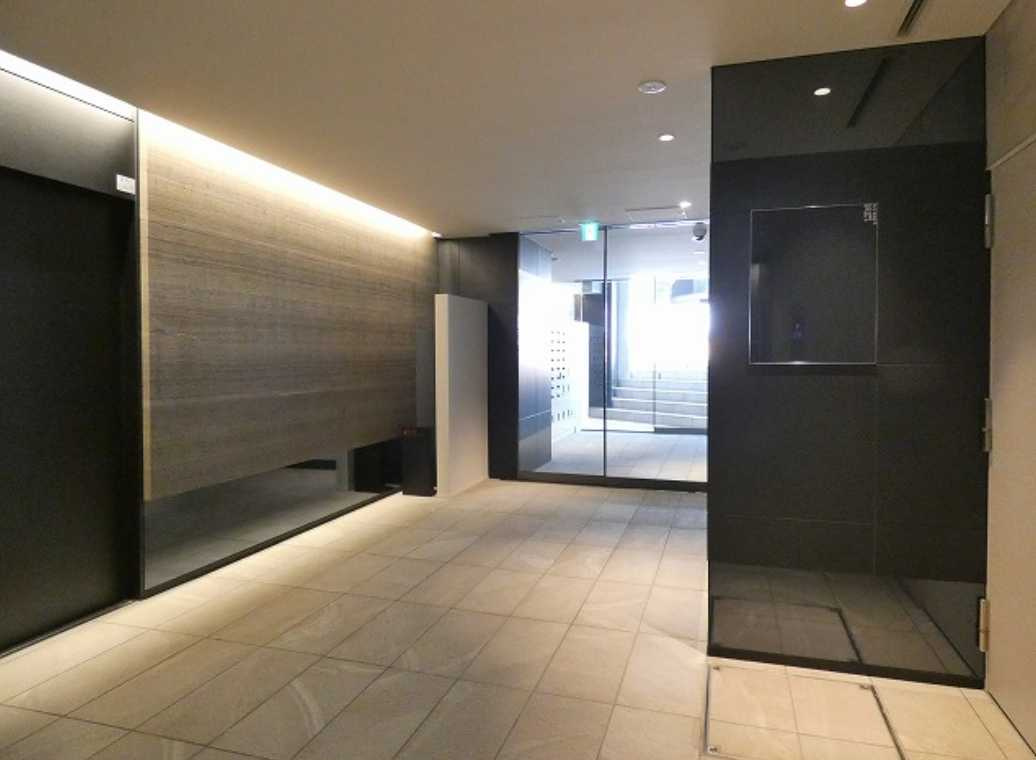 BluRock青葉台　礼金0　築浅　ペット相談のロビー