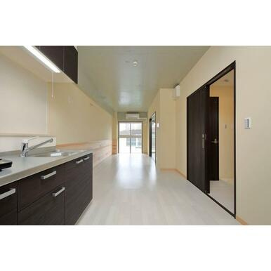 ＳＵＮＥＡＳＴビルの内装