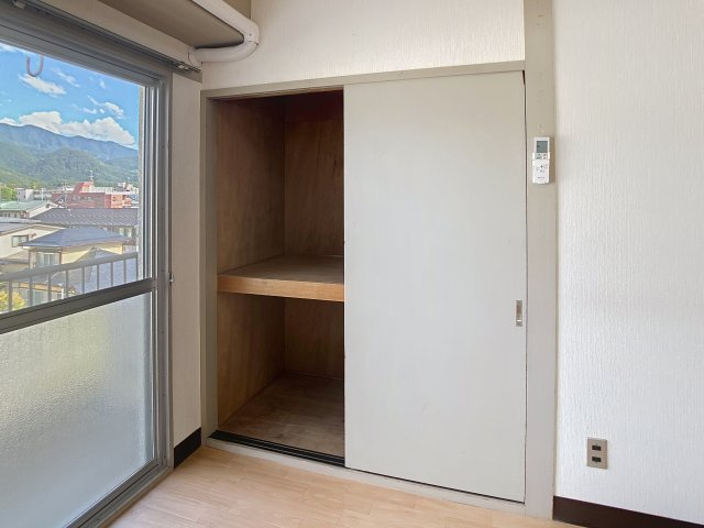 千歳山マンションの収納