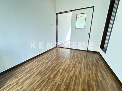 【内装】 | サンビレイ３１ | 明るい色調の室内です