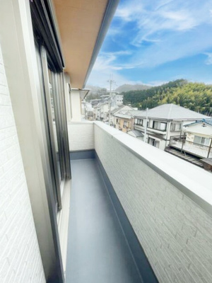 【バルコニー】 | 山科区四ノ宮小金塚　新築戸建