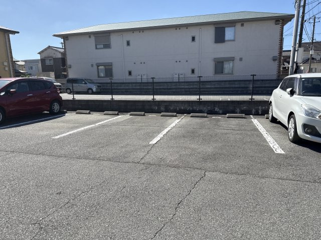 オーベルジュの駐車場