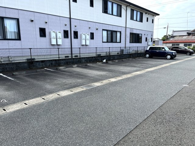 グランドパルクAの駐車場