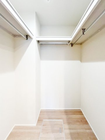 アルビオン　コートの収納|大容量のWICがうれしい♪