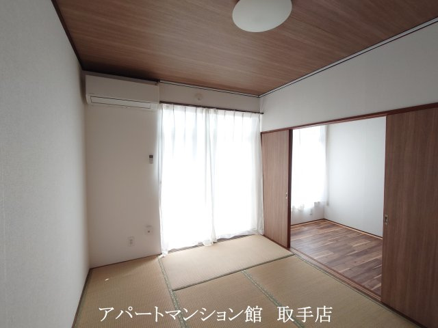 フォーシーズン藤代の居間・リビング