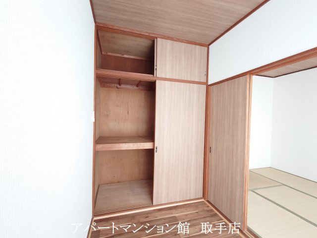 フォーシーズン藤代の収納