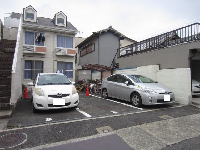 【駐車場】