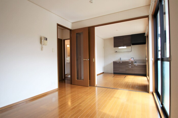 コージーコートの居間・リビング