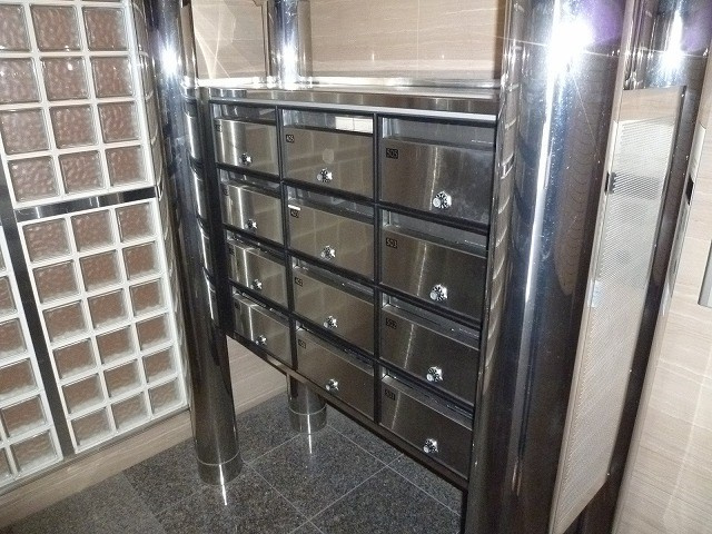 中野ビルの外観