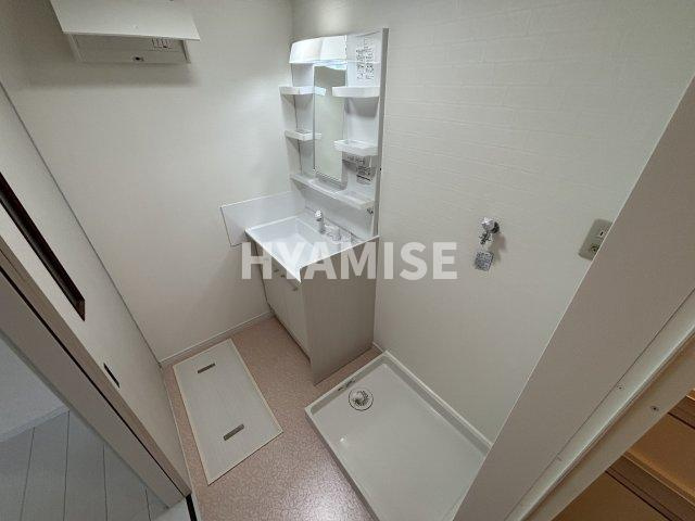 ロイヤルハウス目代の独立洗面台