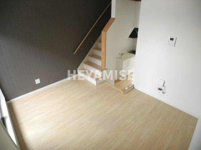 エステートサトウ12の居間・リビング|※室内画像は別号室のもの