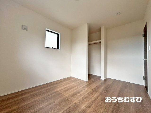 春日井市桃山町定野(全3棟)の洋室