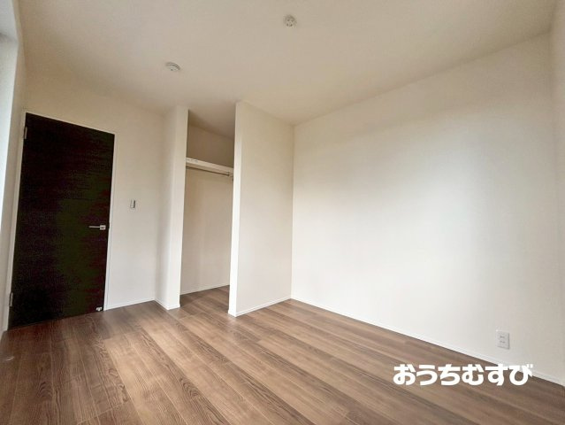 春日井市桃山町定野(全3棟)の洋室